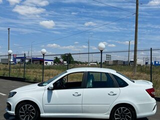2026 Lada (ВАЗ) Granta Sportline I Рестайлинг, белый, 1369000 рублей, вид 3
