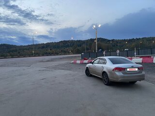 2010 Kia Magentis 5-speed II Рестайлинг, серебристый, 850000 рублей, вид 4