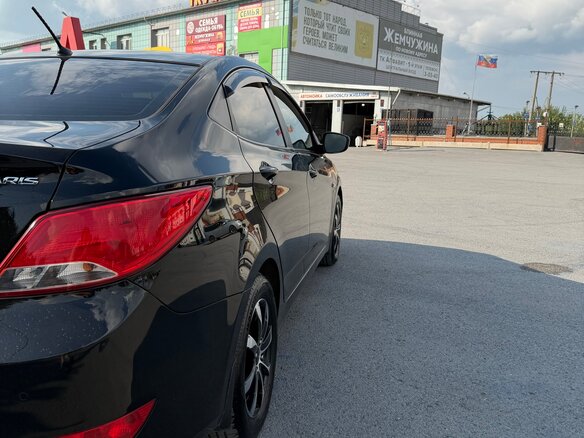 2015 Hyundai Solaris I Рестайлинг, чёрный, 1200000 рублей - вид 6