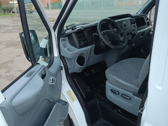 2012 Ford Transit, белый, 1100000 рублей - вид 5