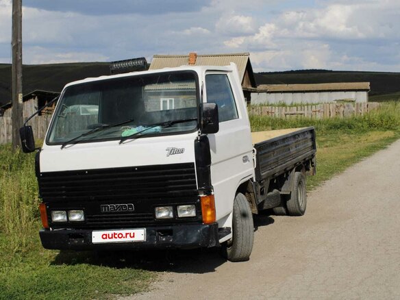1989 Mazda Titan, белый, 700000 рублей - вид 9
