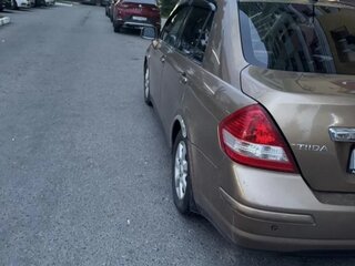 2008 Nissan Tiida I, золотистый, 650000 рублей, вид 3