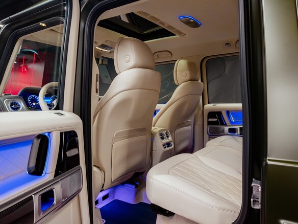 2026 Mercedes-Benz G-Класс AMG 63 AMG II (W465) Рестайлинг, зелёный, 33000000 рублей - вид 25