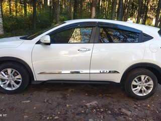 2020 Honda Vezel I Рестайлинг, белый, 1890000 рублей, вид 3