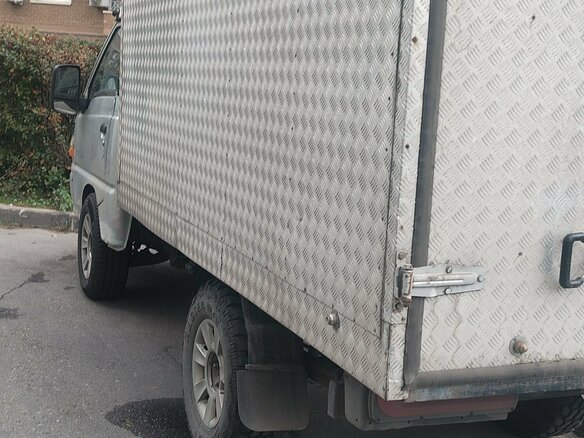 2012 Hyundai Porter, серый, 700000 рублей - вид 1