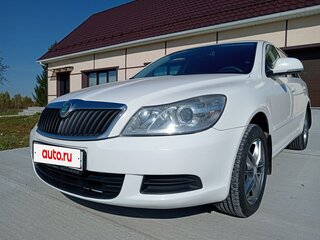 2011 Skoda Octavia II (A5) Рестайлинг, белый, 780000 рублей, вид 2
