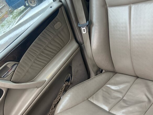 1999 Mercedes-Benz E-Класс 320 II (W210, S210) Рестайлинг, чёрный, 670000 рублей - вид 12
