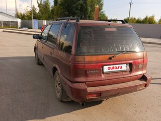 1996 Mitsubishi Space Wagon II, красный, 199990 рублей, вид 4