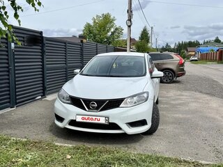 2015 Nissan Tiida II, белый, 800000 рублей, вид 3