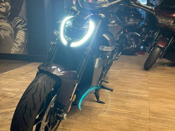 2025 Ducati XDiavel, фиолетовый, 3350000 рублей - вид 5