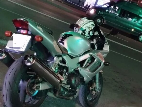 1998 Honda VTR 1000, серебристый, 350000 рублей
