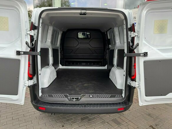 2026 Ford Transit Custom, белый, 5436000 рублей - вид 9
