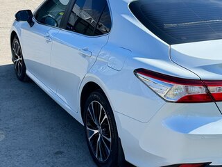 2020 Toyota Camry VIII (XV70), белый, 3980000 рублей, вид 5