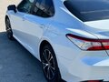 2020 Toyota Camry VIII (XV70), белый, 4050000 рублей - вид 4