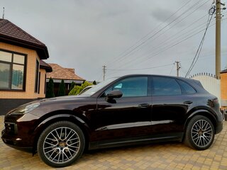 2018 Porsche Cayenne III, коричневый, 7850000 рублей, вид 4