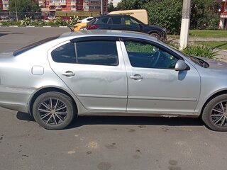 2012 Skoda Octavia II (A5) Рестайлинг, серебристый, 390000 рублей, вид 2