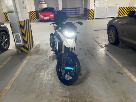 2021 BMW G 310 GS, белый, 650000 рублей, вид 4