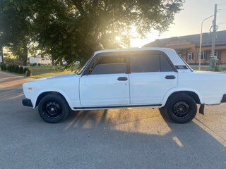 2002 Lada (ВАЗ) 2107, белый, 170000 рублей, вид 4