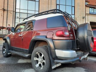 2011 Toyota FJ Cruiser, пурпурный, 3700000 рублей, вид 2