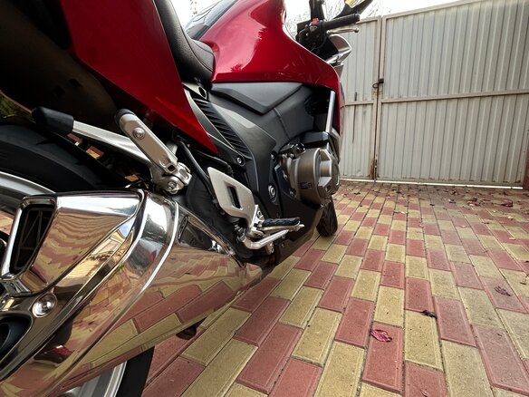 2013 Honda VFR 1200, красный, 1170000 рублей - вид 8
