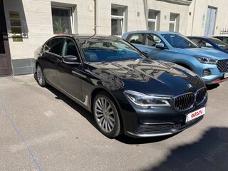 2017 BMW 7 серии Long 750Li xDrive VI (G11/G12), чёрный, 2550000 рублей, вид 1
