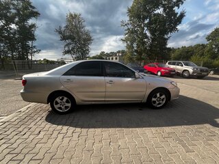2005 Toyota Camry V (XV30) Рестайлинг, серебристый, 530000 рублей, вид 2