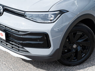 2026 Volkswagen Tharu XR 300 TSI, серый, 3310000 рублей, вид 2
