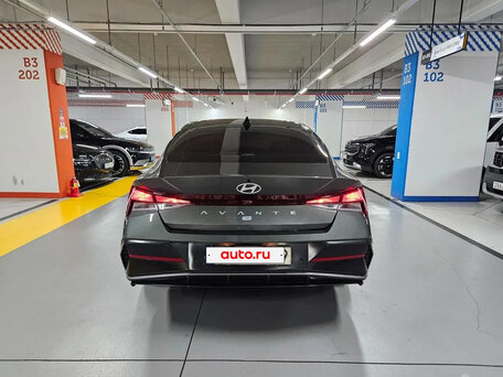 2023 Hyundai Avante VII Рестайлинг, серый, 1990000 рублей, вид 4