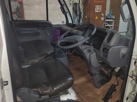 1992 Nissan Atlas, белый, 450000 рублей, вид 4
