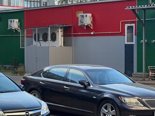 2008 Lexus LS 460 IV, серый, 1000000 рублей, вид 1