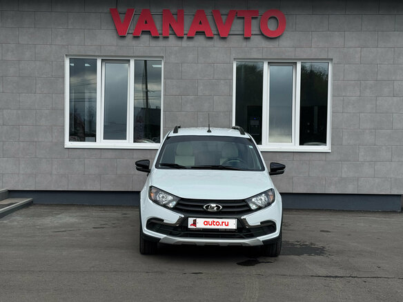 2023 Lada (ВАЗ) Granta Cross I Рестайлинг, белый, 970000 рублей - вид 1