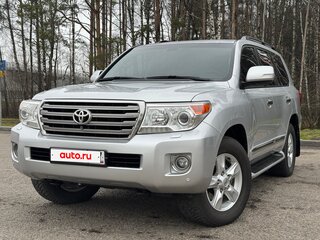 2014 Toyota Land Cruiser 200 Series Рестайлинг 1, серый, 3950000 рублей, вид 1