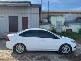 2011 Ford Focus II Рестайлинг, белый, 585000 рублей, вид 4