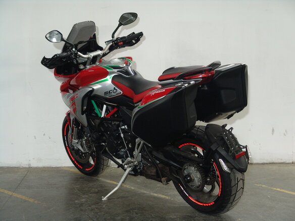 2015 MV Agusta Turismo Veloce 800, красный, 855000 рублей - вид 7