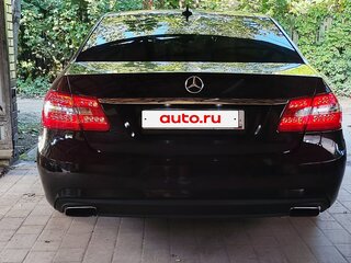 2011 Mercedes-Benz E-Класс 200 7G-Tronic IV (W212, S212, C207), чёрный, 1750000 рублей, вид 4