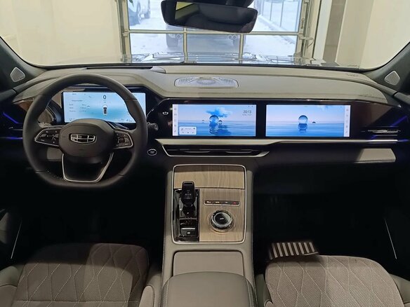 2026 Geely Monjaro I, серый, 4954990 рублей - вид 5