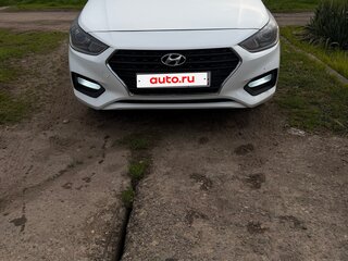 2017 Hyundai Solaris II, белый, 760000 рублей, вид 3