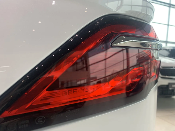 2026 Geely Monjaro I, белый, 4954990 рублей - вид 13
