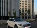 2017 Mercedes-Benz GLA 250 I (X156), белый, 1880000 рублей - вид 2