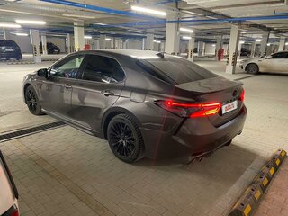 2019 Toyota Camry US Market VIII (XV70), серый, 2850000 рублей, вид 1