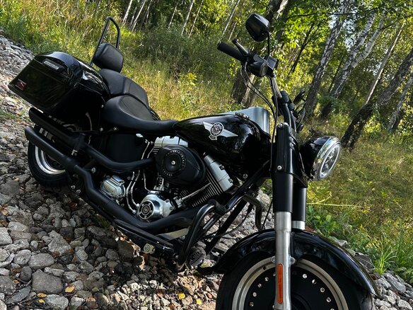 2010 Harley-Davidson Fat Boy, чёрный, 999000 рублей - вид 4