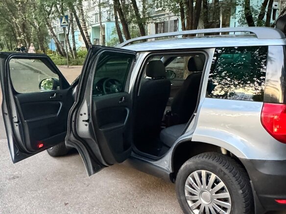 2011 Skoda Yeti I, серый - вид 1