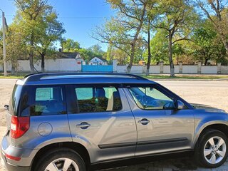 2014 Skoda Yeti I Рестайлинг, серый, 1300000 рублей, вид 2
