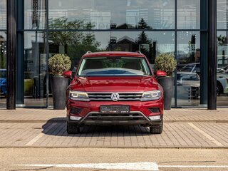 2016 Volkswagen Tiguan II, красный, 2195000 рублей, вид 2