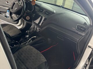 2016 Kia Rio III Рестайлинг, серебристый, 699000 рублей, вид 5
