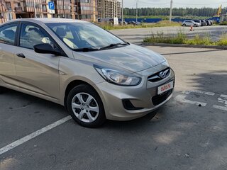 2014 Hyundai Solaris I, бежевый, 600000 рублей, вид 1