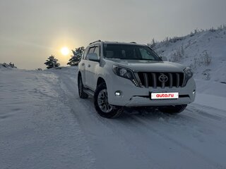 2016 Toyota Land Cruiser Prado 150 Series Рестайлинг 1, белый, 3650000 рублей, вид 1
