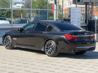 2014 BMW 7 серии Long 750Li xDrive V (F01/F02/F04) Рестайлинг, чёрный, 1449000 рублей, вид 4