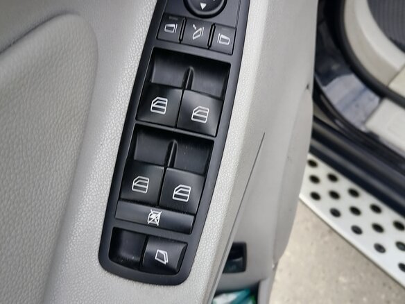 2008 Mercedes-Benz GL-Класс 320 I (X164), чёрный, 2049000 рублей - вид 7