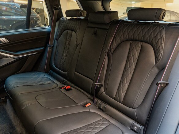 2026 BMW X5 40i IV (G05/G18) Рестайлинг, чёрный - вид 26